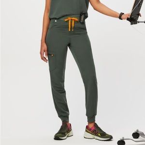 Figs Green scrub pants